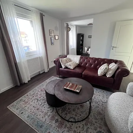 3 - Neu Renoviert Apartament *