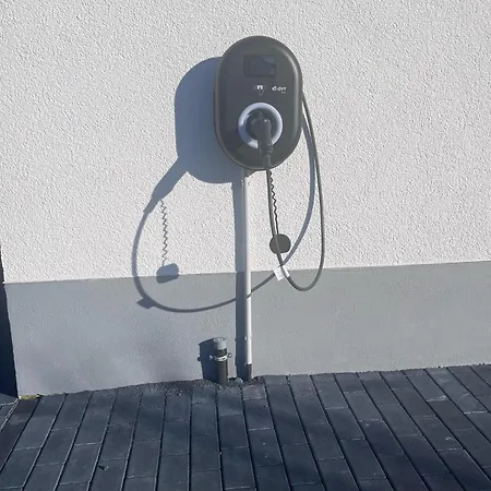 3 - Neu Renoviert Apartament