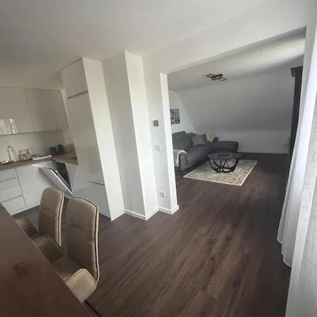Apartment 3 - Neu Renoviert Obertshausen